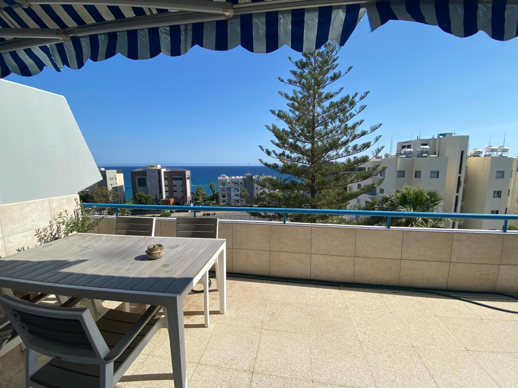 Alania Sea View Apartment Лимасол Екстериор снимка