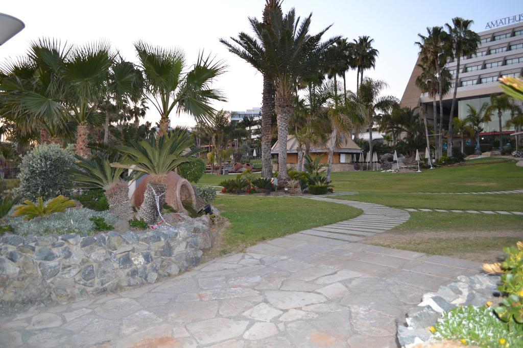 Alania Sea View Apartment Лимасол Екстериор снимка